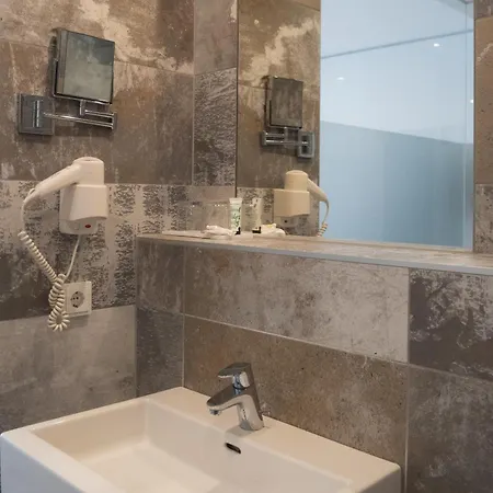 Hotel City-hotel 4*