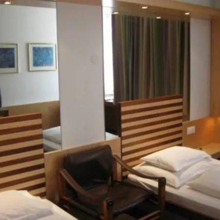 City-hotel 4* Linec