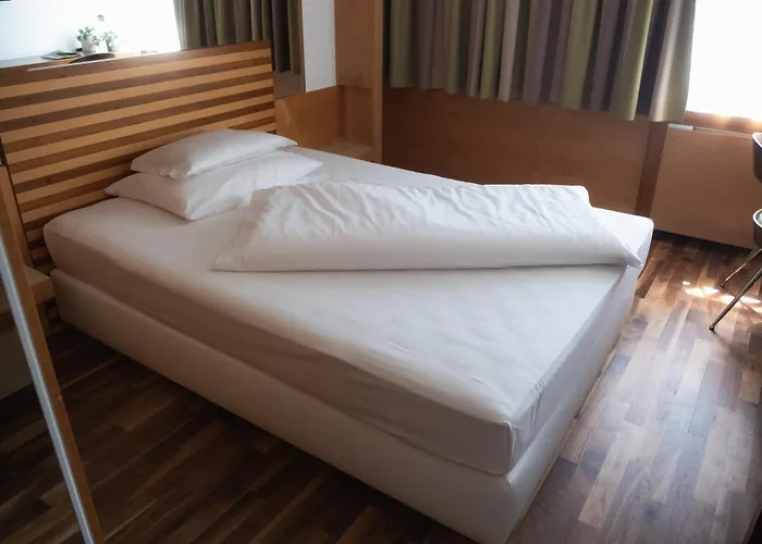 City-hotel فندق 4*