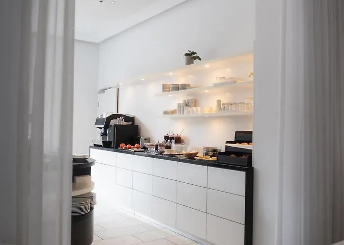 City-hotel فندق 4*